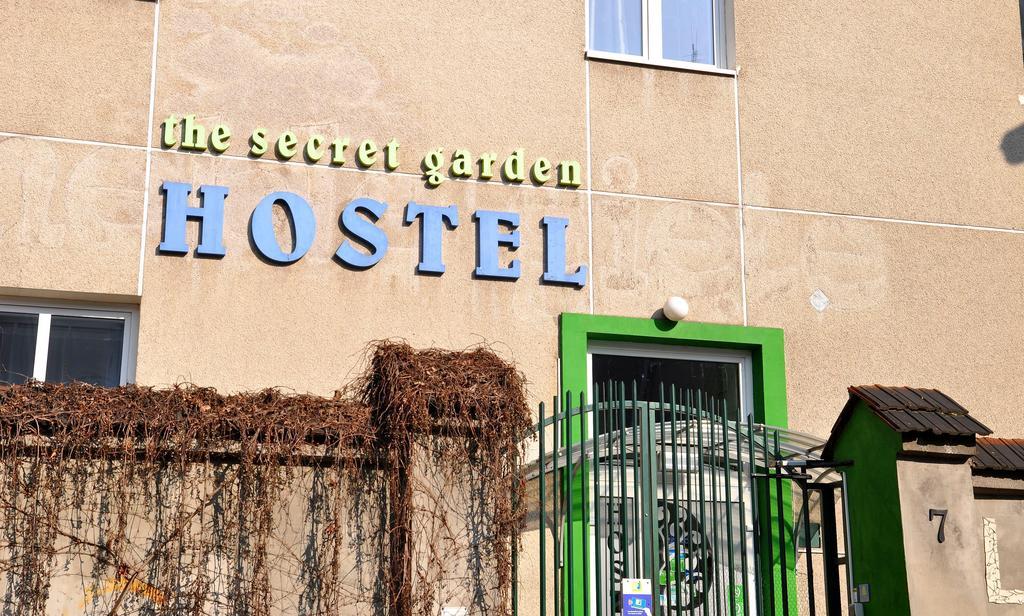 The Secret Garden Hostel Cracóvia Exterior foto